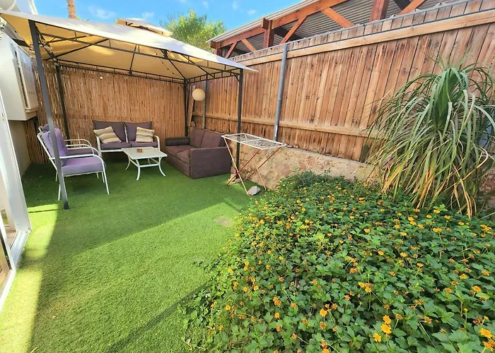 Sunshine Suite Boutique Only 5 Min Walk To The Beach - By Seaelo