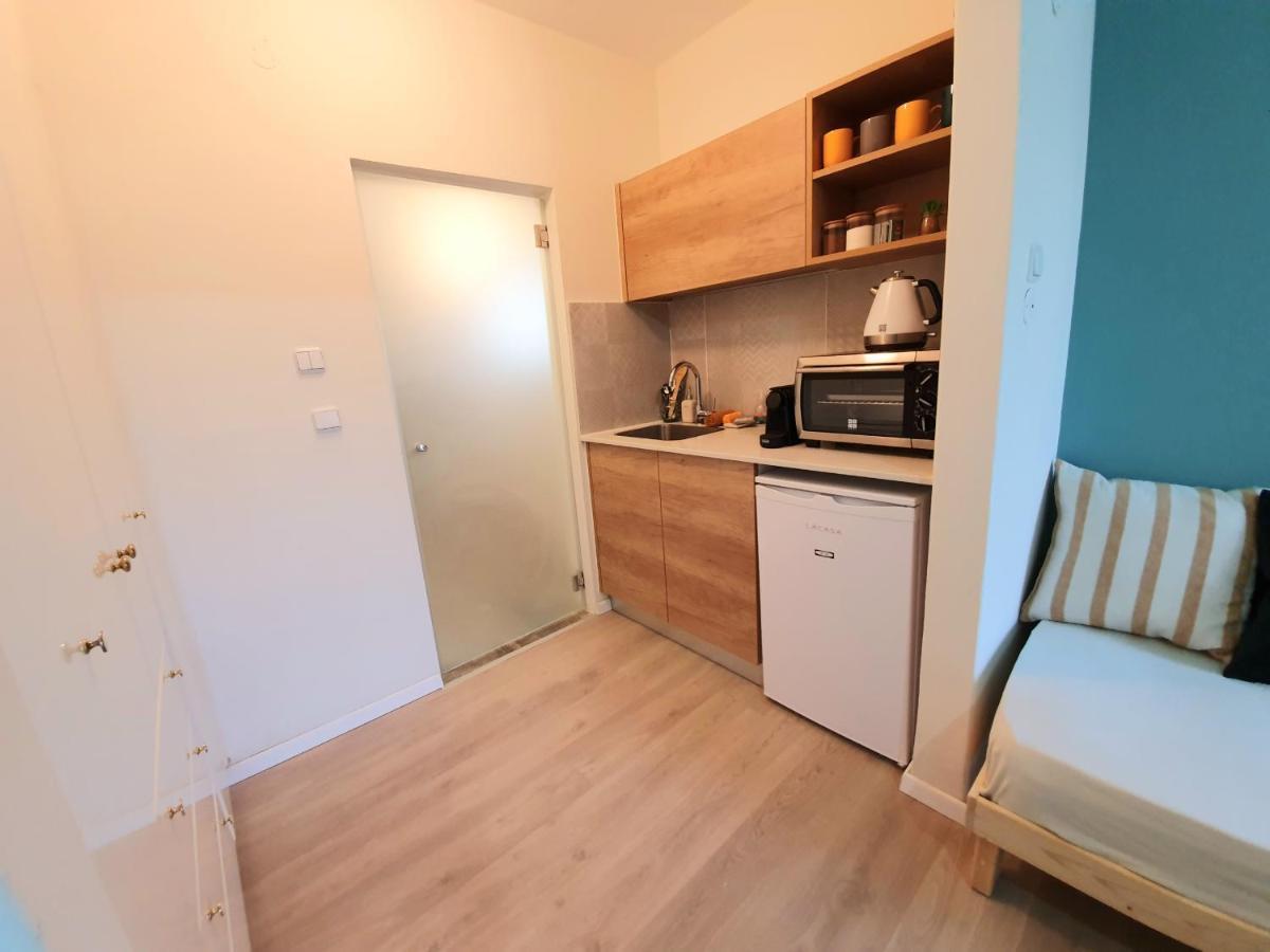 Sunshine Boutique Only 5 Min Walk To The - By Seaelo Apartment Eilat