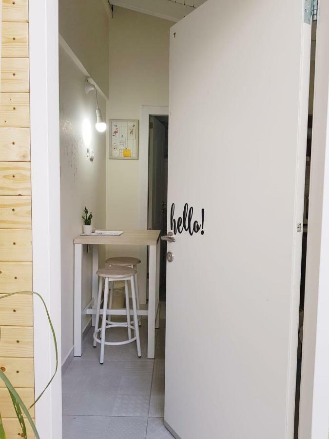 Sunshine Boutique Only 5 Min Walk To The - By Seaelo Apartment *