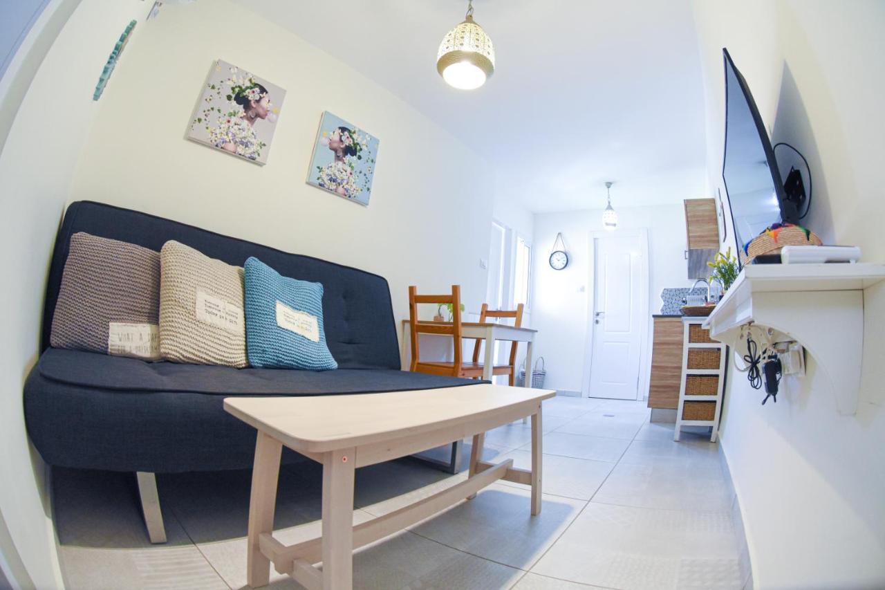 Sunshine Boutique Only 5 Min Walk To The - By Seaelo Apartment Eilat