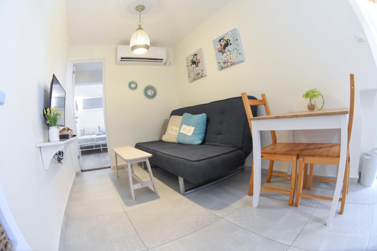 Sunshine Boutique Only 5 Min Walk To The - By Seaelo Apartment Eilat