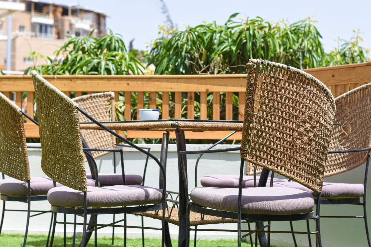 Sunshine Boutique Only 5 Min Walk To The - By Seaelo Apartment